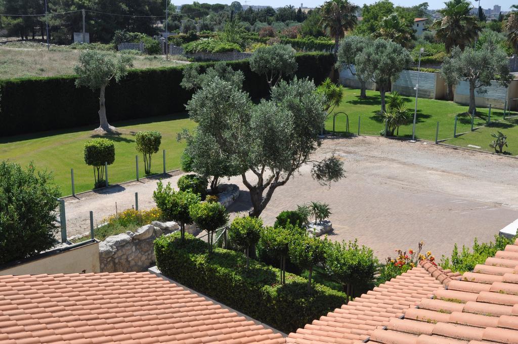 Bed & Breakfast Giardini Di Marzo Lecce Exterior foto